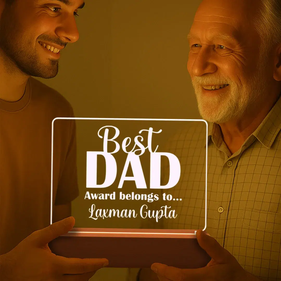 Best Dad personalized LED lamp gifted during an event